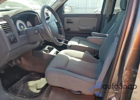 2007 Dodge Dakota Quad z USA, uszkodzony, nr VIN 1D7HW28K17S228497